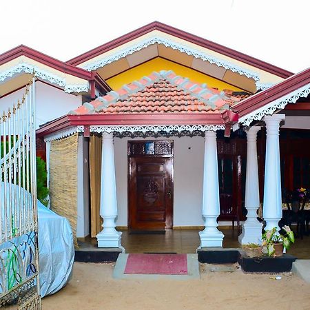 Lakshmi Family Villa Negombo Extérieur photo